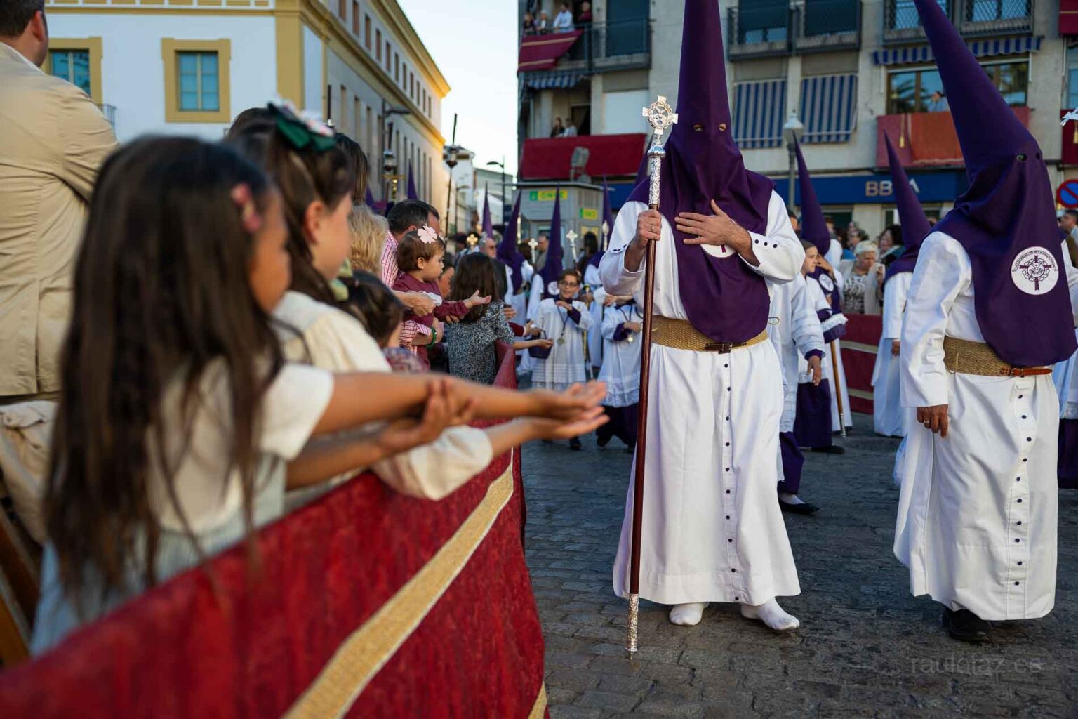 Escena de la Carrera Oficial durante el Miércoles Santo de Dos Hermanas