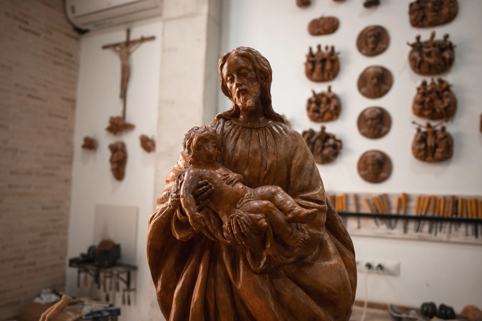 Antonio Luis Troya en su taller — fotografía 5