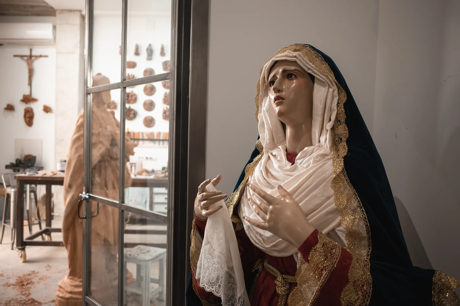 Antonio Luis Troya en su taller — fotografía 14